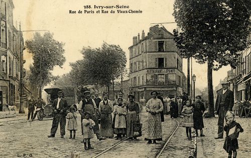 Le Petit-Ivry en cartes postales